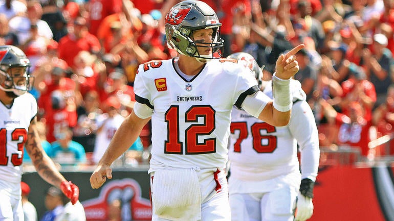 tom-brady-buccaneers.jpg