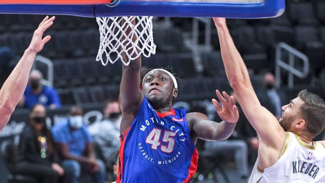 Detroit Pistons trade Sekou Doumbouya, acquire 4 draft picks