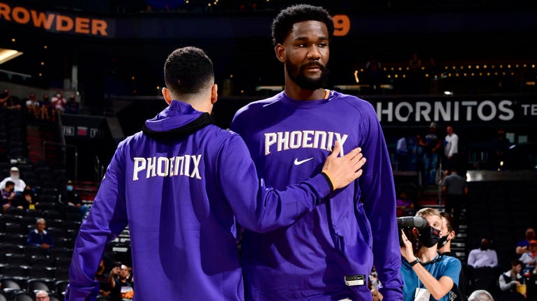 suns-deandre-ayton-devin-booker.jpg