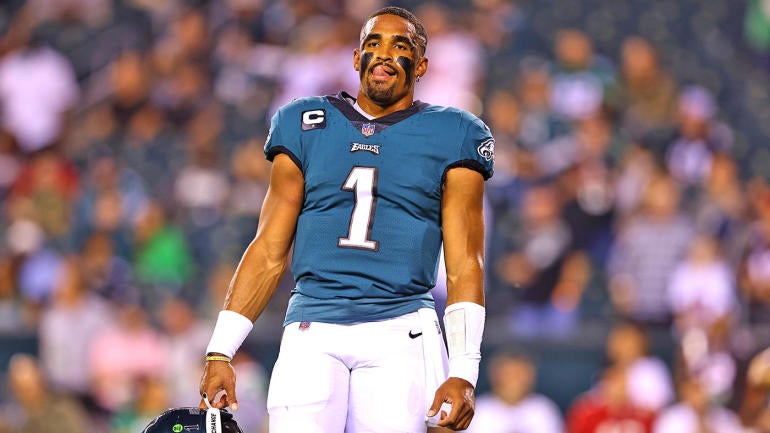 jalen-hurts-eagles.jpg