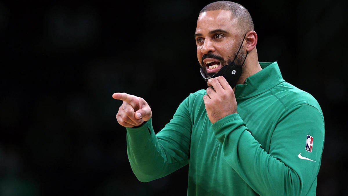 First-year Celtics coach Ime Udoka benches player for complaining to refs:  'That's not the team we want to be' - CBSSports.com