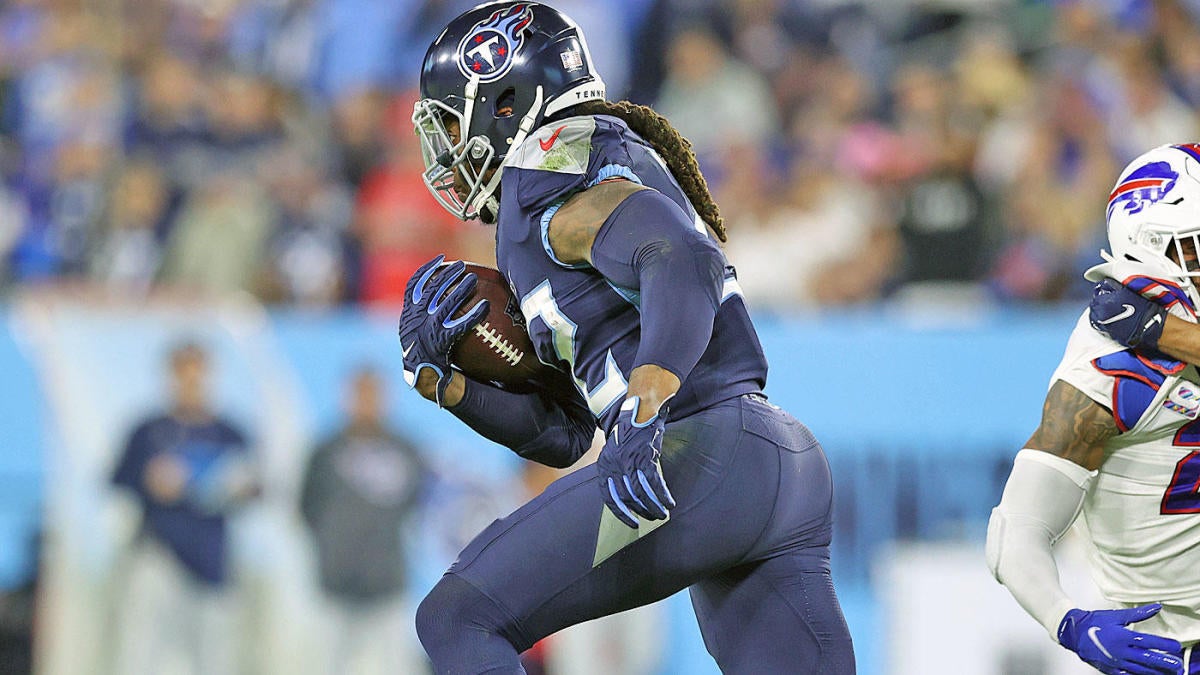 Buffalo Bills 31-34 Tennessee Titans: Derrick Henry scores three touchdowns  as Titans stop Josh Allen on crucial fourth down, NFL News