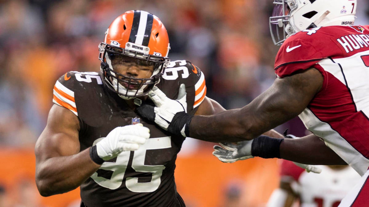 Browns DE Myles Garrett claims he won't wear sleeveless jersey again after  getting drug tested twice - CBSSports.com