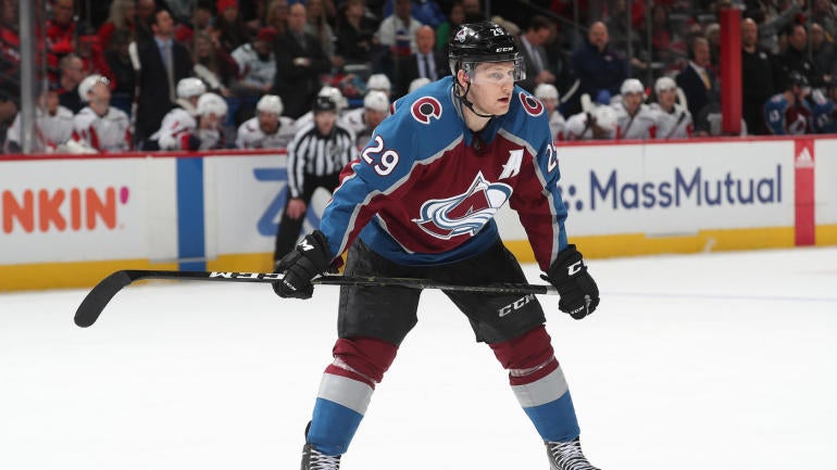 Nathan-mackinnon.jpg