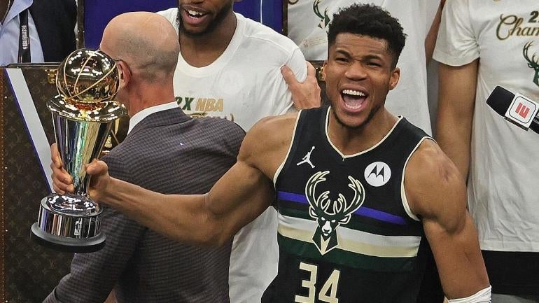 Giannis Antetokounmpo Milwaukee Bucks