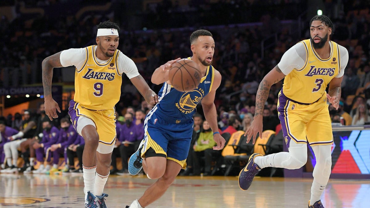 Warriors vs. Lakers score, results: Stephen Curry shines in Golden State's  convincing ring night win