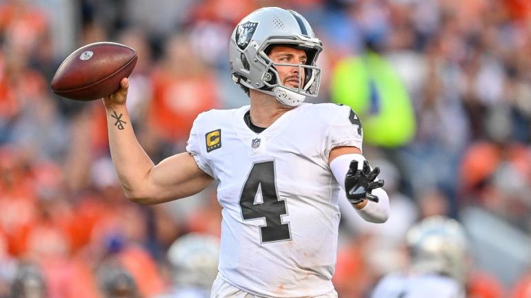 derek-carr-raiders-cbs.jpg