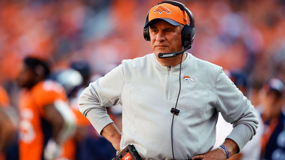Broncos' Vic Fangio coveted by several top head coach candidates, would  garner significant interest if let go 