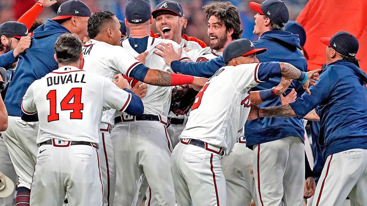 Atlanta Braves headed to World Series, get your NLCS merchandise now 