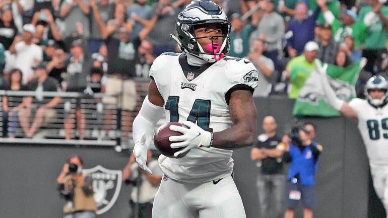 kenneth-gainwell-eagles-usatsi.jpg
