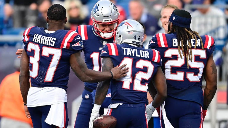 New York Jets v New England Patriots