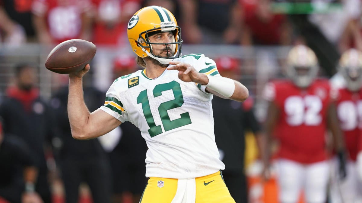 State Farm backs Aaron Rodgers after vaccine comments