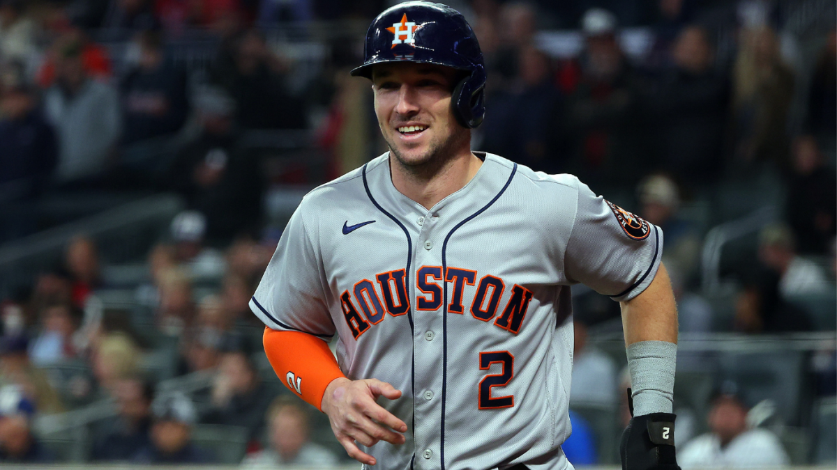 World Series score: Astros stay alive vs. Braves rally in Game 5 after allowing first-inning grand slam – CBS sports.com