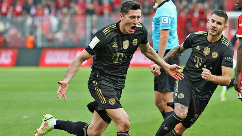gettyimages-1357935586-robert-lewandowski-bayern-1h-2022-ucl-group-6-snow-1400.jpg
