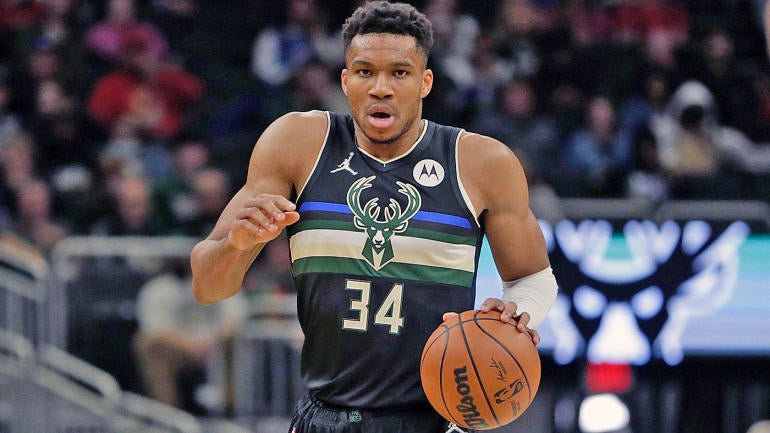 giannis-antetokounmpo-1400.jpg