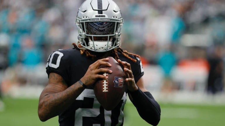 Miami Dolphins v Las Vegas Raiders