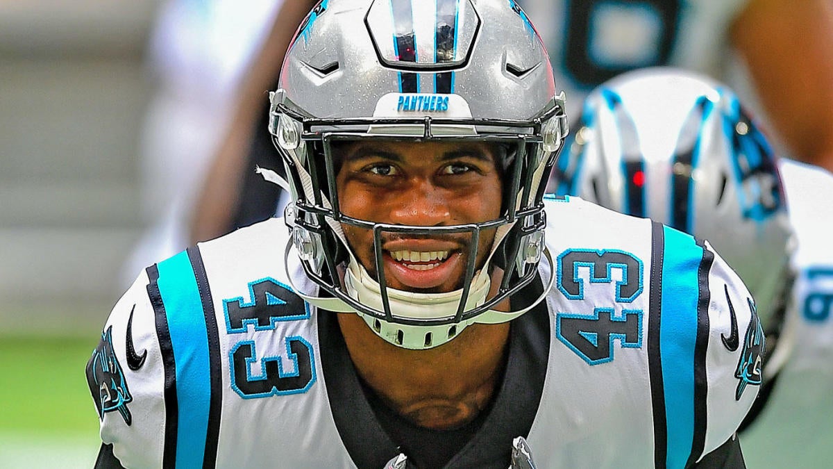 Eagles menandatangani Haason Reddick dari Panthers untuk melaporkan kesepakatan tiga tahun, $ 45 juta