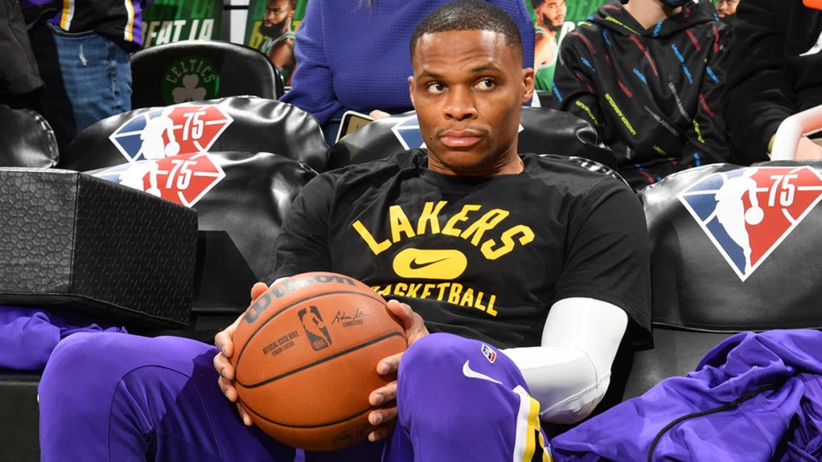 Lakers' Russell Westbrook dismisses effects of trade rumors: 'I never worry' thumbnail