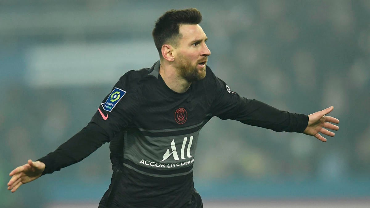 Lionel Messi finally scores his first Ligue 1 goal as PSG overcome Keylor  Navas red card in win over Nantes - CBSSports.com