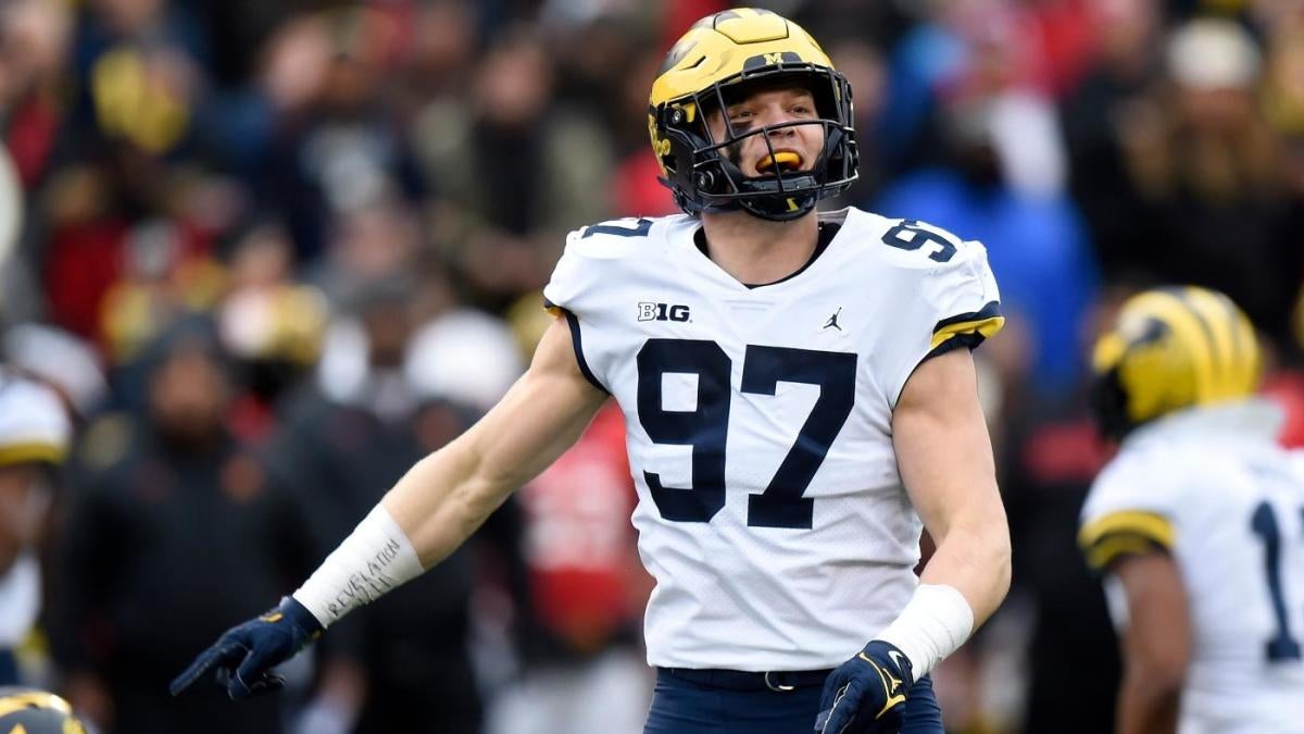 Lions select Michigan EDGE Aidan Hutchinson at No. 2 overall in