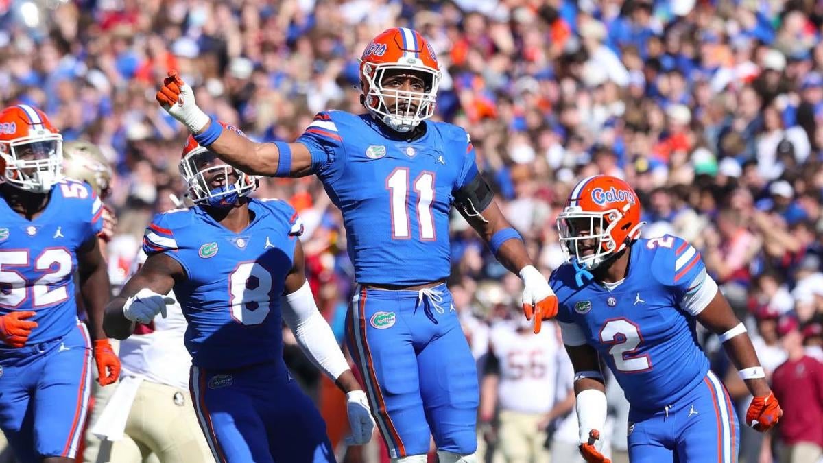 Negara Bagian Florida dengan meriah mencoba tendangan onside vs. saingannya Florida saat Gators mendapatkan kelayakan mangkuk