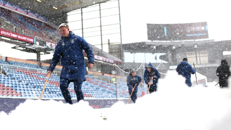 turf-moor-snow.png