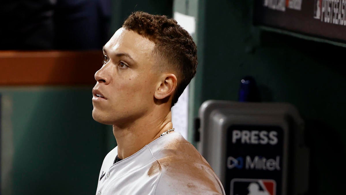 Yankees fans are trolling Aaron Judge for giving Knicks' Julius