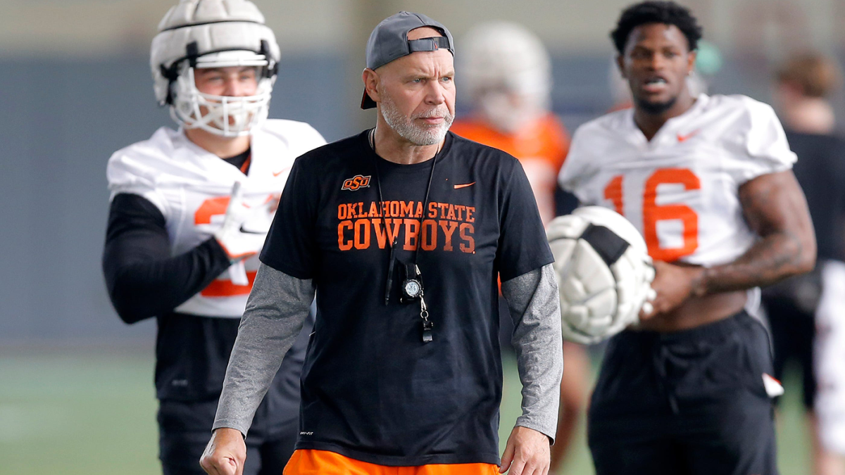 Oklahoma State Football Honors Veterans - Oklahoma State