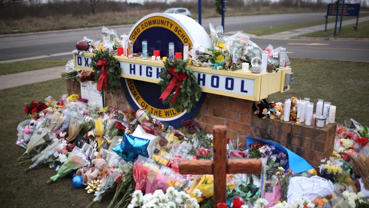Penembakan Oxford High School: Tim sepak bola Michigan Wolverines, Detroit Lions akan menghormati para korban