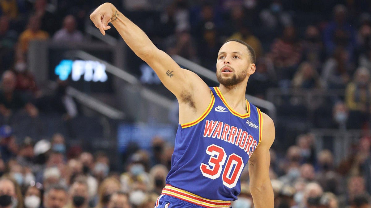 Golden State Warriors' Stephen Curry is NBA's three-point king