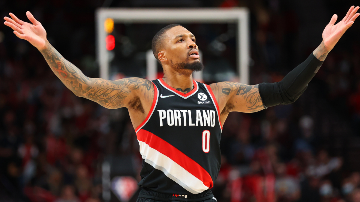 TRADE ALERT 🚨 The Portland Trailblazers, the Phoenix Suns, and the  Milwaukee Bucks have finalized a 3-way trade that sends Damian Lillard …