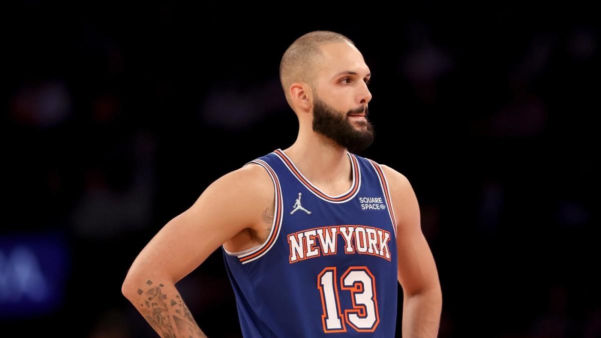 Evan Fournier dari Knicks menyalahkan permainan buruk melawan Pacers pada ‘steak mengerikan’ yang dia makan di Texas
