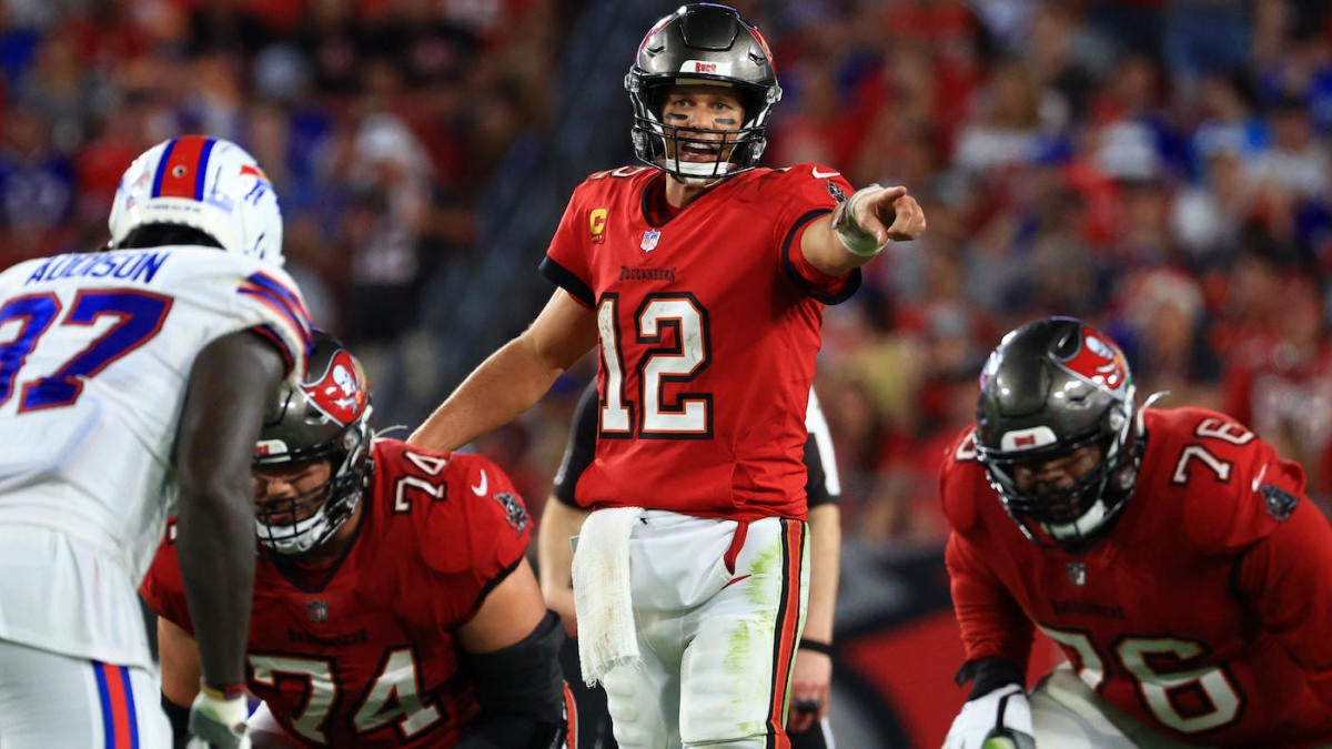 Buccaneers vs. Bills score: Tom Brady throws game-winning TD in OT to fend off Buffalo's comeback attempt - Vimarsana News