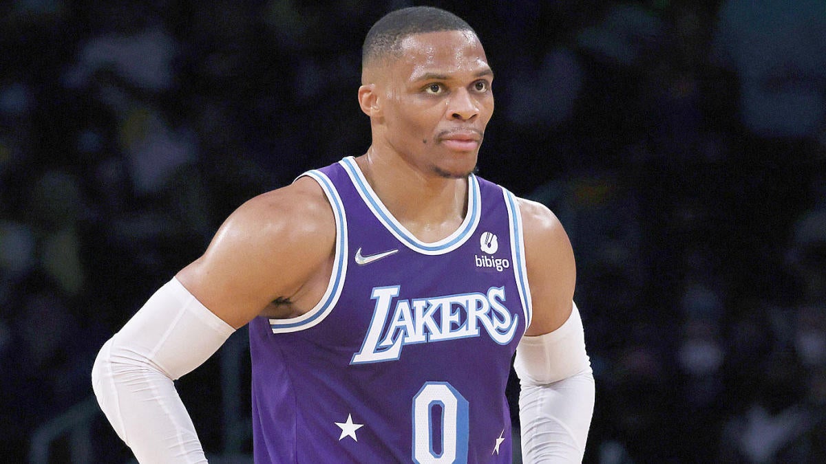 Lakers dilaporkan telah membahas perdagangan Russell Westbrook secara internal, tetapi itu tidak membuat kesepakatan menjadi mungkin