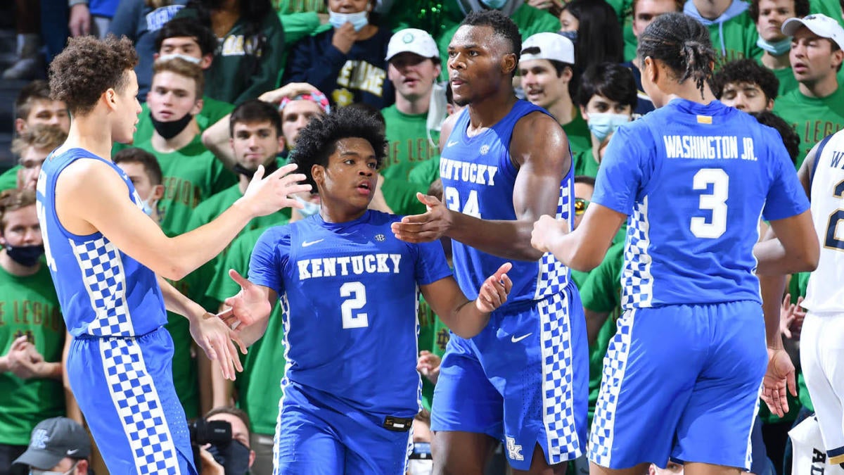 College basketball picks, schedule: Predictions for Kentucky vs. UNC and other top games Saturday