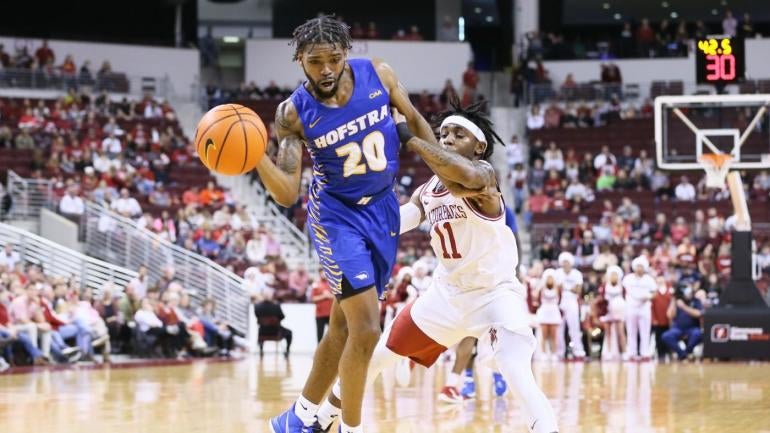 arkansas-hofstra.jpg