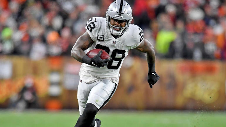 josh-jacobs-raiders.jpg