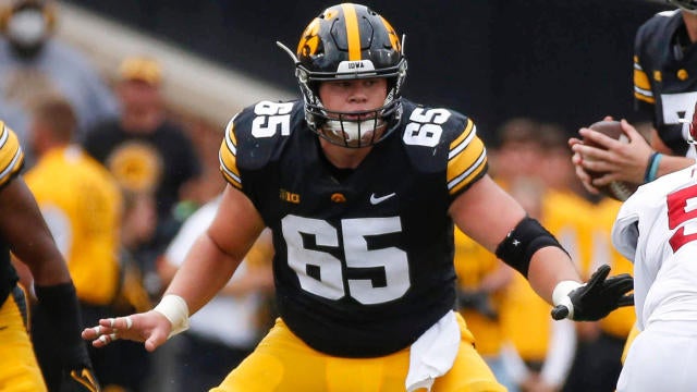 Hawkeyes' Tyler Linderbaum picked 25th by Ravens