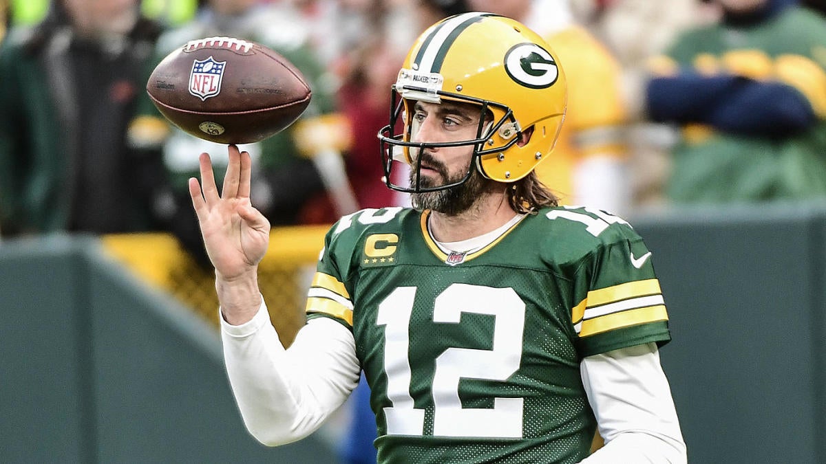 Aaron Rodgers fires back at NFL MVP voter who refuses to vote for him: ‘He’s an absolute bum’ – CBS Sports
