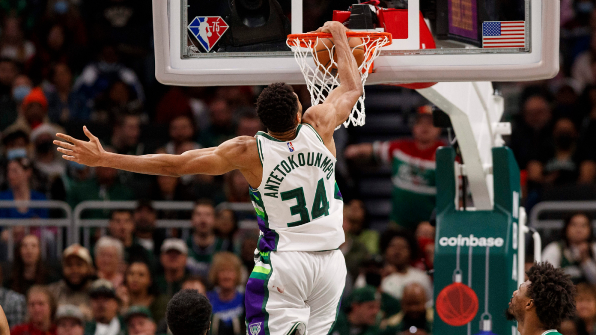 Natal NBA: Giannis Antetokounmpo kembali dari COVID, membawa Bucks meraih kemenangan comeback 19 poin atas Celtics