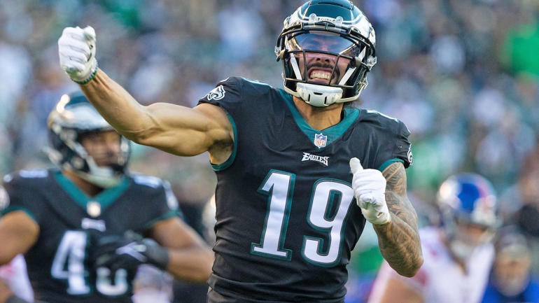 jj-arcega-whiteside-eagles.jpg