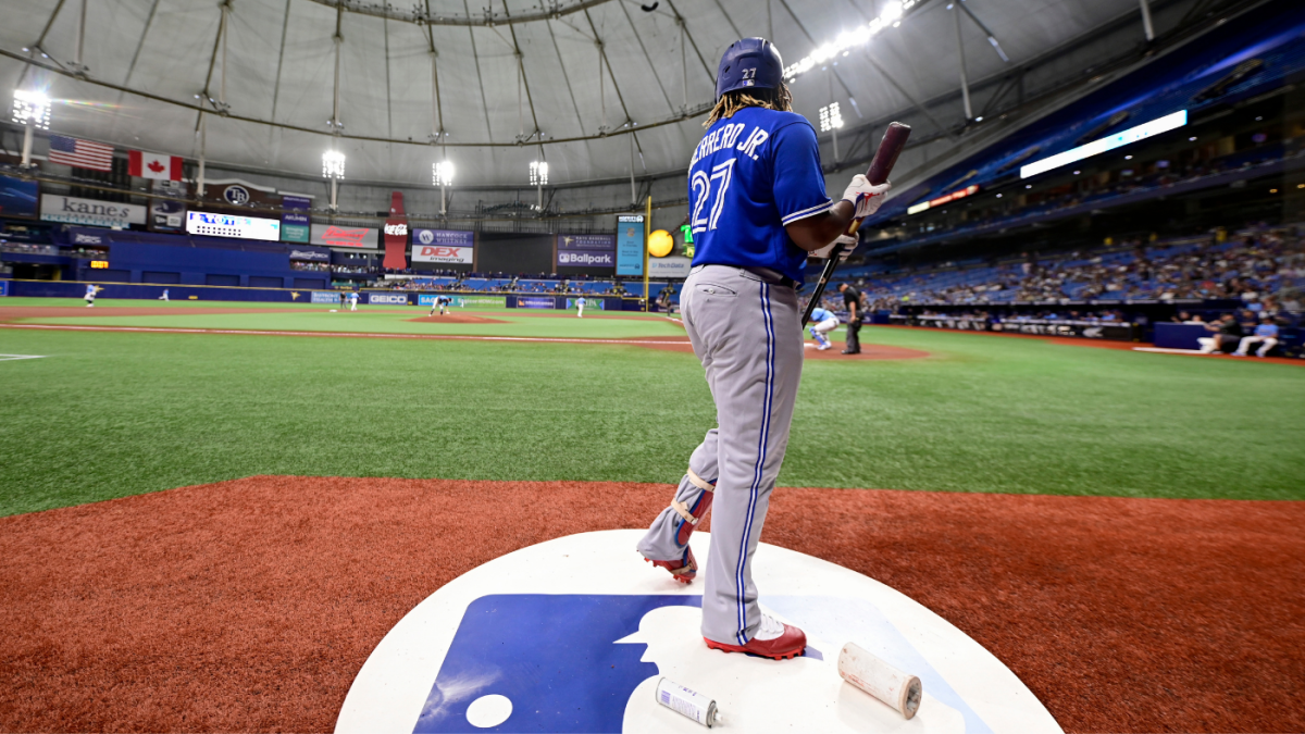 Suggesting potential tweaks for enhanced Blue Jays uniforms