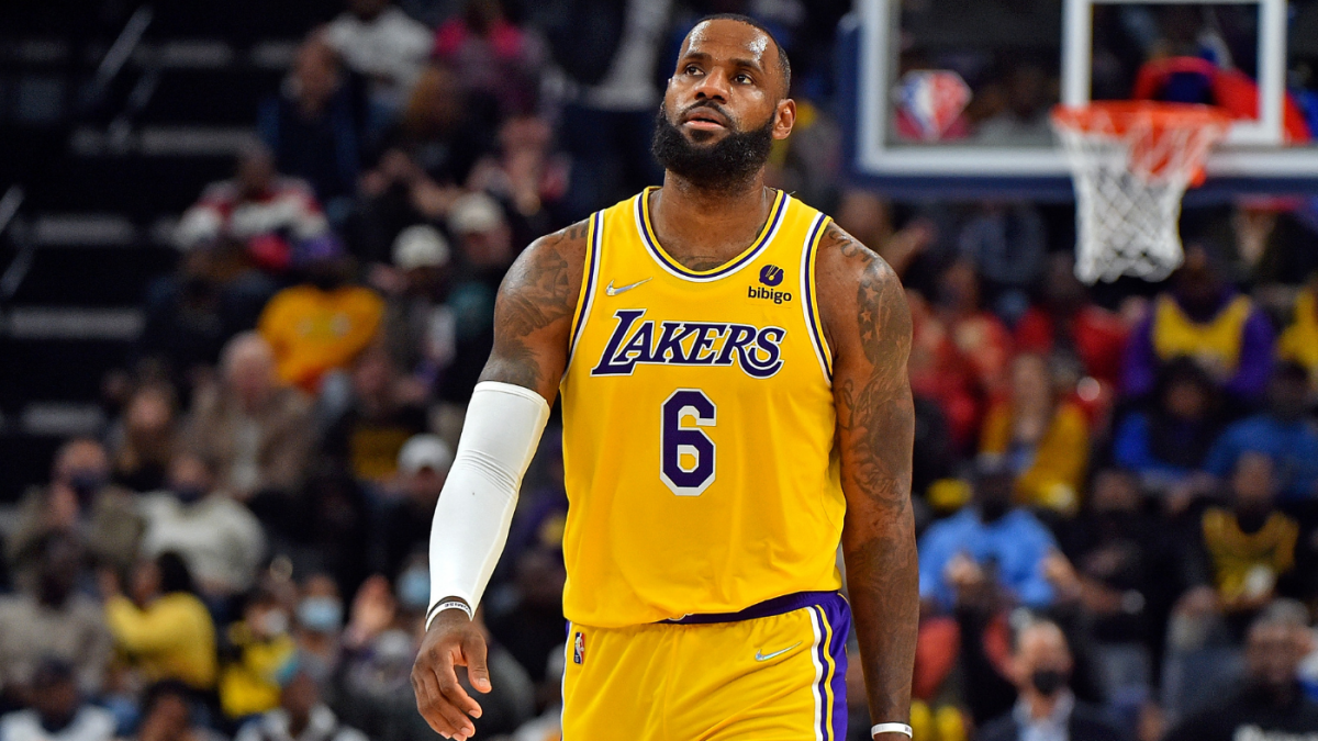 Lakers News: Miami Heat Planning on Retiring LeBron James' No. 6 - All  Lakers