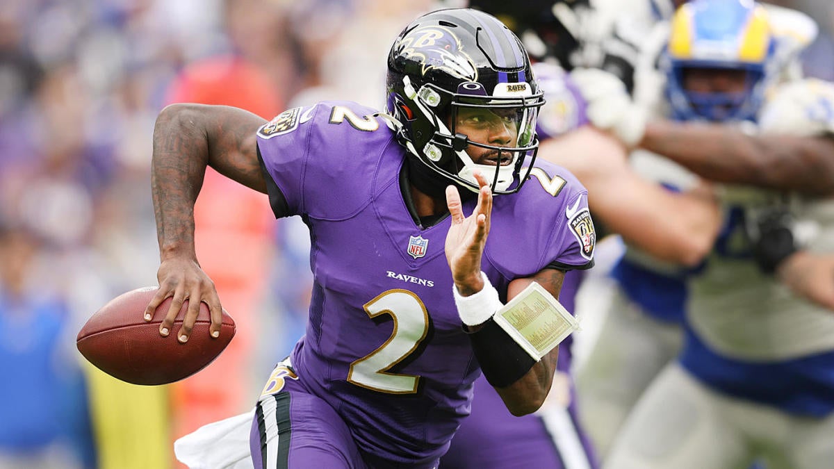 Top Fantasy Football Streaming Quarterbacks for Week 14 (Fire Up Tyler  Huntley After Lamar Jackson's Injury)