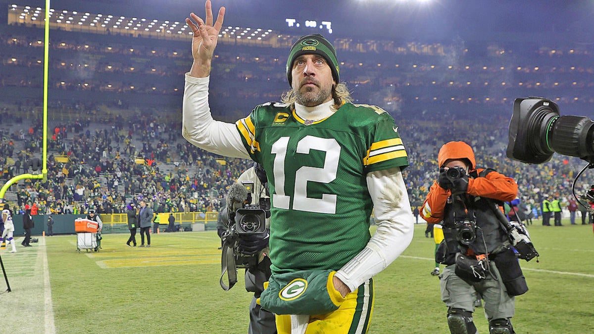 Aaron Rodgers shares cryptic message that shows love for Shailene