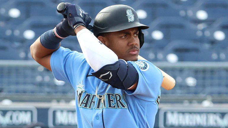 Fantasy Baseball: Top 100 prospect rankings for 2022, led by Julio ...