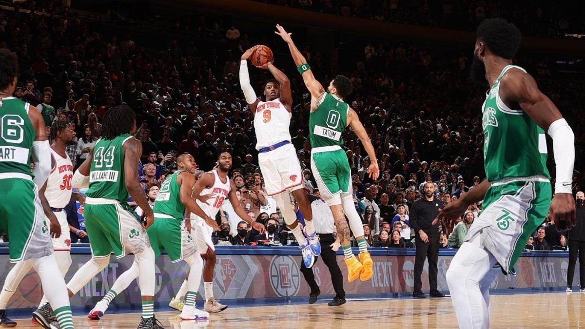 Knicks mengejutkan Celtics berkat pemenang pertandingan ajaib RJ Barrett, 41 poin tertinggi dalam karier Evan Fournier