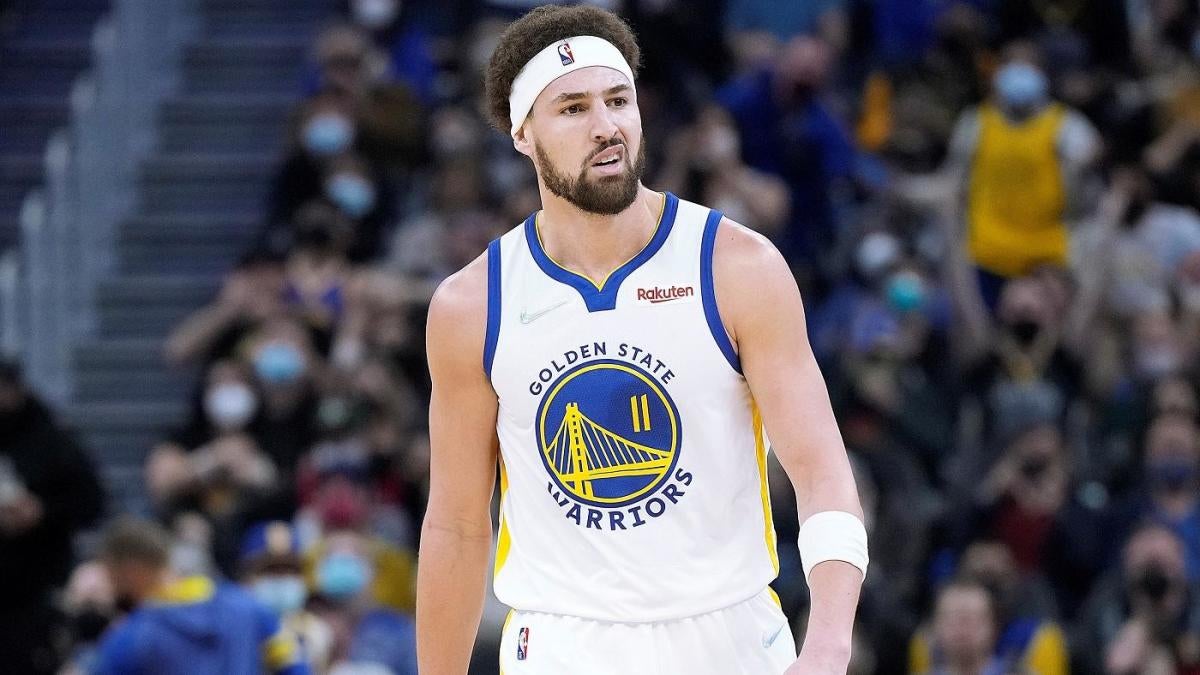Klay Thompson looks terrific in return, reaches 12K points and 1,800 3-pointers as Warriors hit 30-win mark