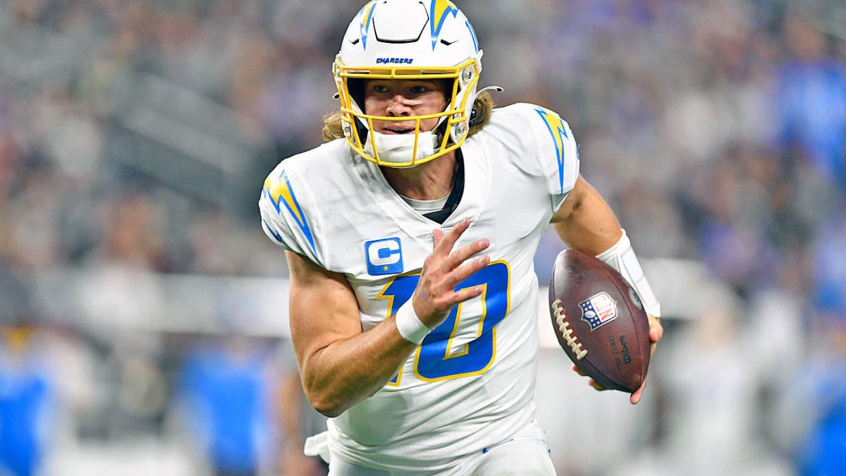 Justin Herbert packs on pounds from 'getting after it' in weight room;  Chargers QB ready to elevate play 