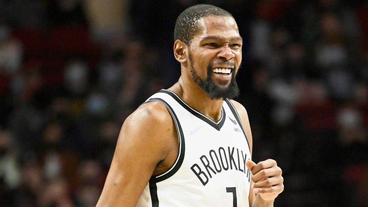 Kevin Durant dari Nets dengan bercanda menepis kekhawatiran tentang peningkatan beban kerja: ‘Tidak, biarkan aku mati di luar sana’